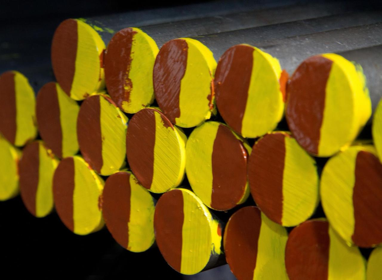 Foto de capa SAE 1045 vs SAE 4140: Entenda as Diferenças entre Aço Carbono e Aço para Construção Mecânica e escolha o material ideal